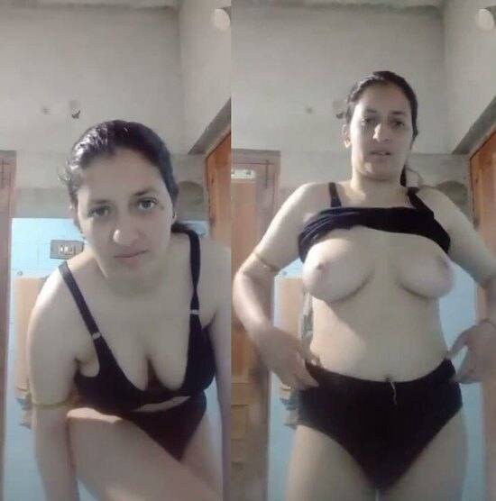 Pak-beautiful-muslim-bhabi-www-xnxx-com-pak-nude-big-boobs.jpg