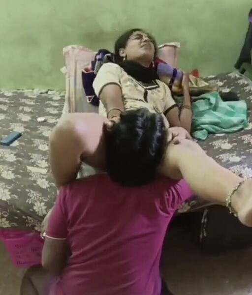 Horny muslim amateur desibhabipron pussy licking devar mms